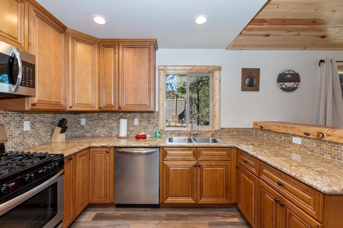 Cabin Image 9