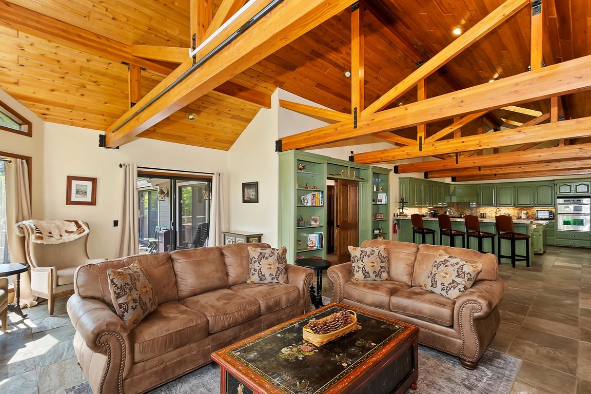 Cabin Image 11