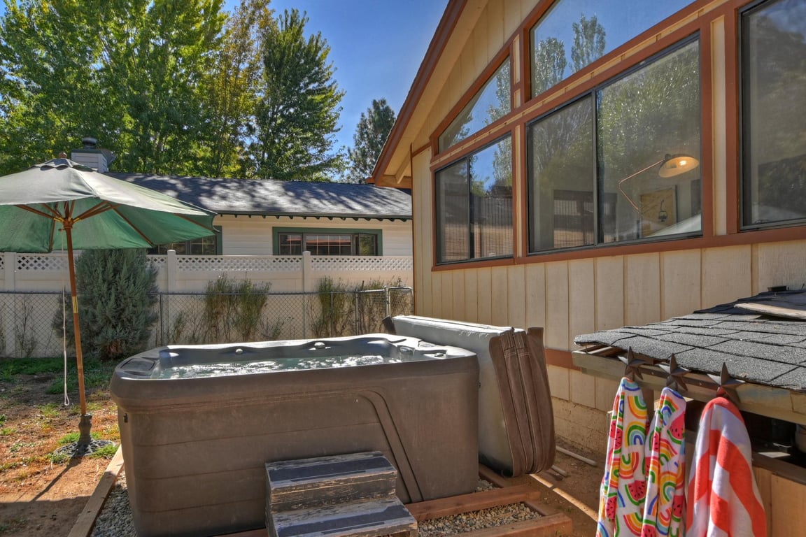 Big Bear Cabin - RiseandShine - 0004