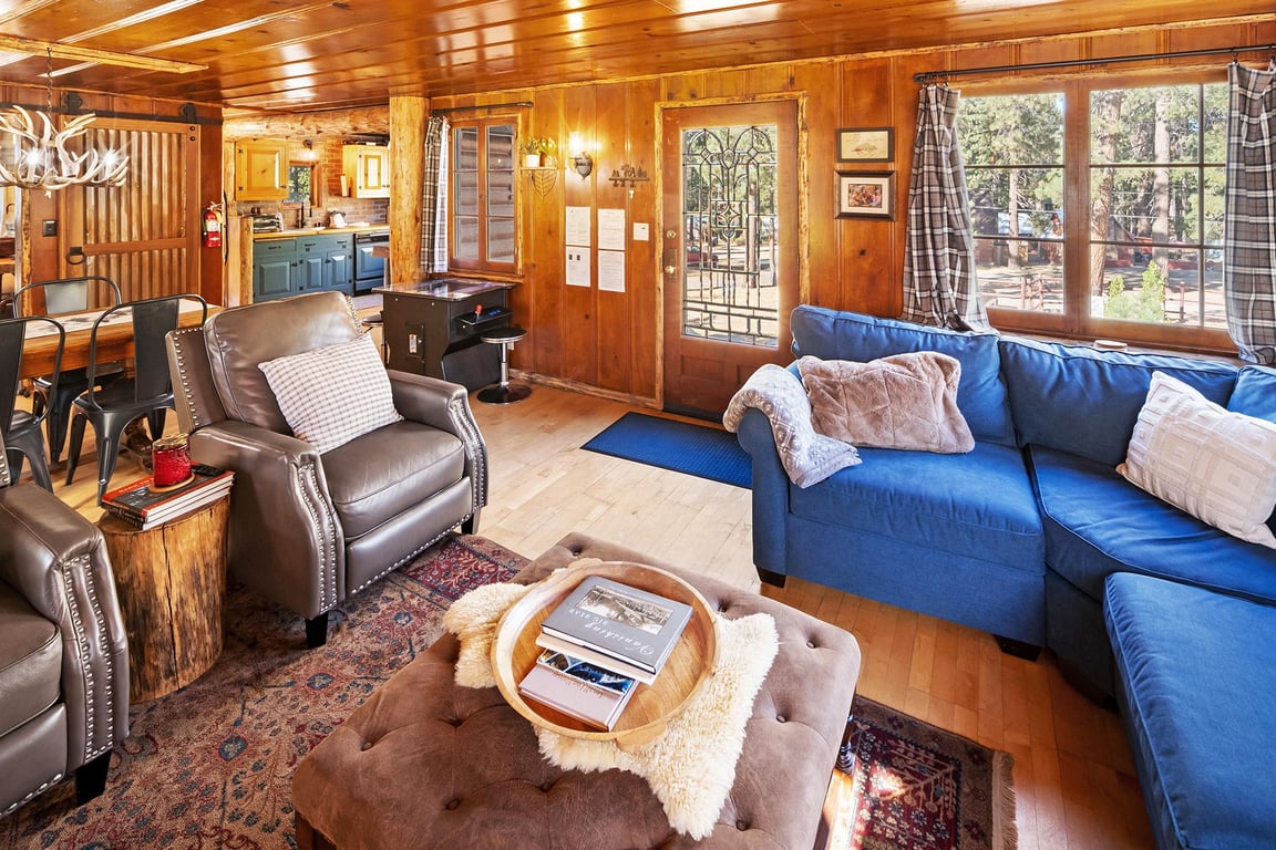 Cabin Image 9