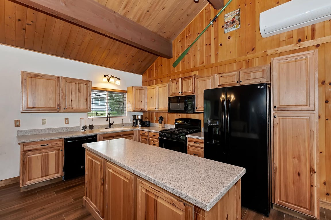 Cabin Image 11