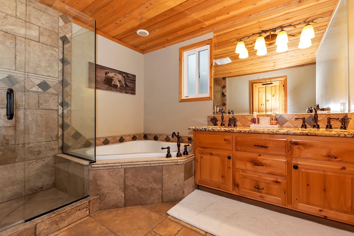 Cabin Image 15