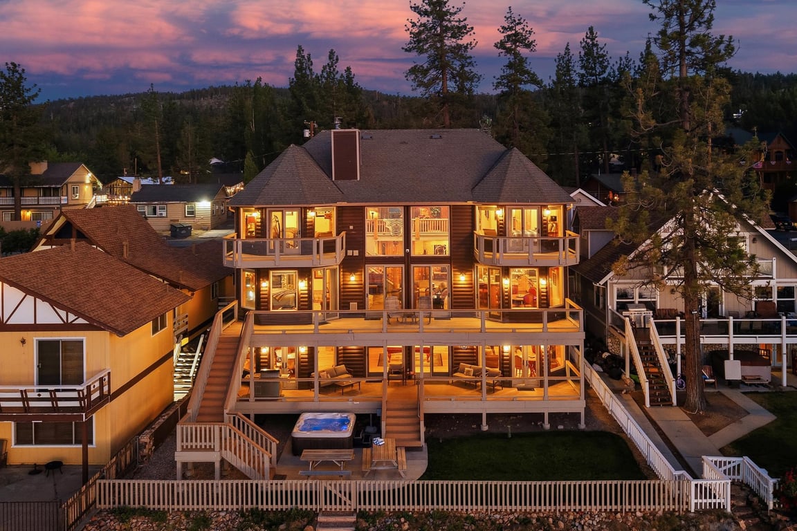 Cabin Image 102