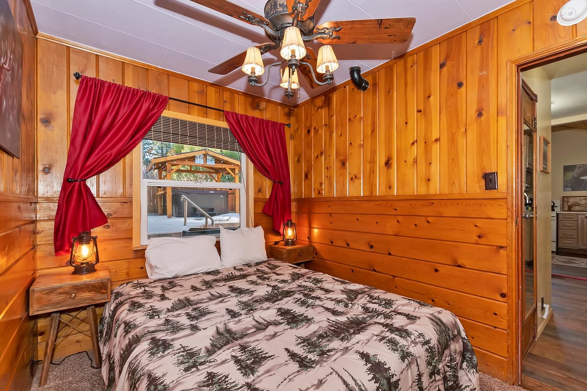 Cabin Image 13