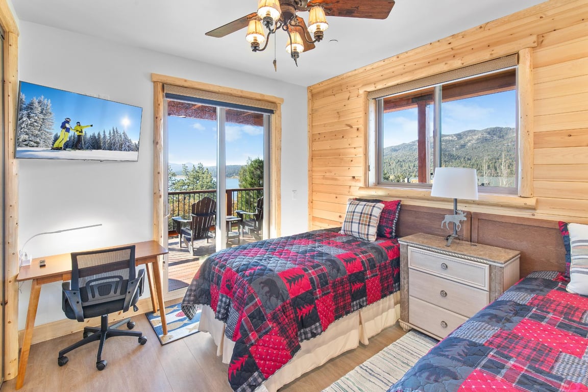 Cabin Image 60