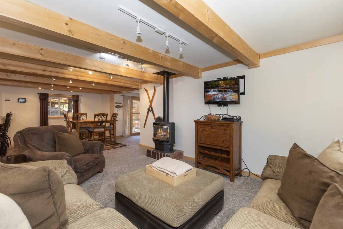 Cabin Image 6