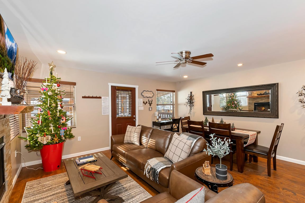 Cabin Image 8