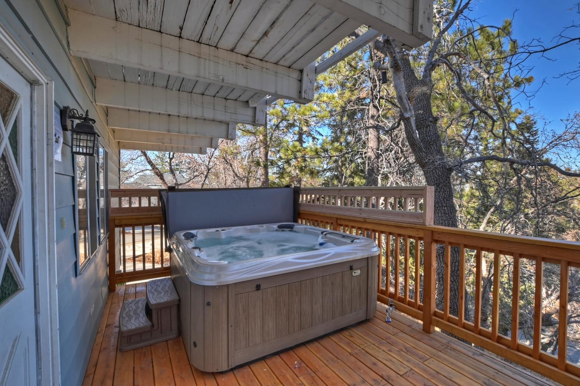 Cabin Image 9
