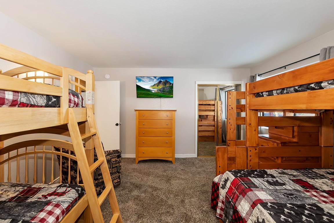 Cabin Image 20