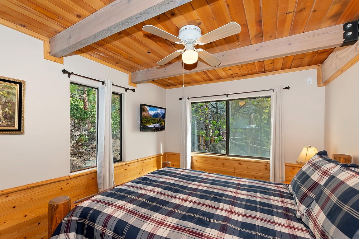 Cabin Image 18