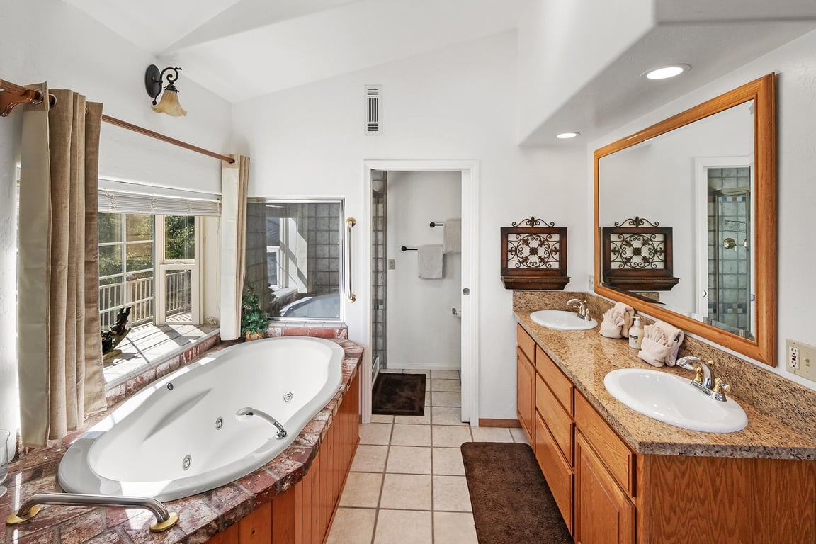 Cabin Image 45
