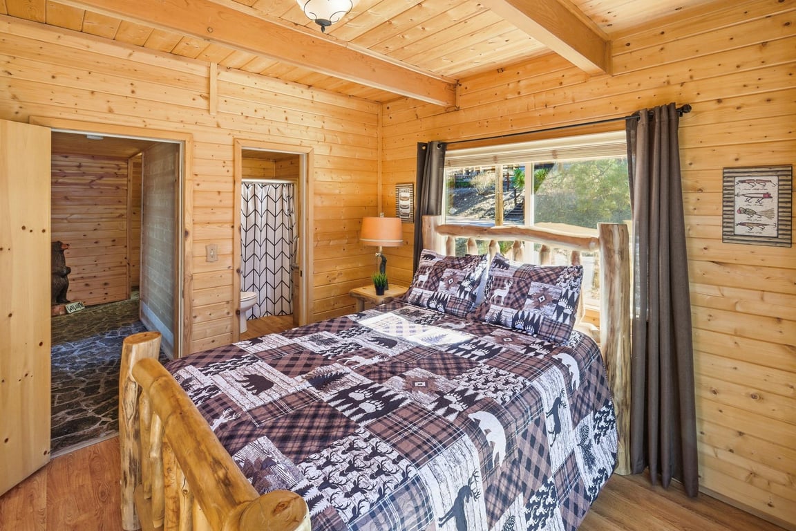 Cabin Image 25