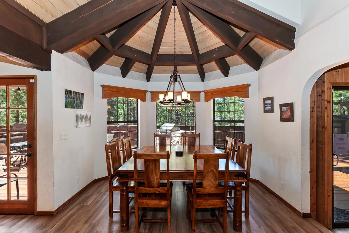 Cabin Image 16