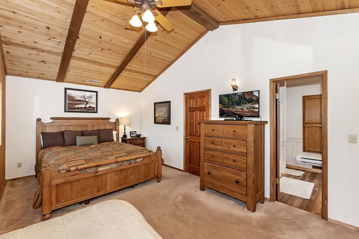 Cabin Image 3