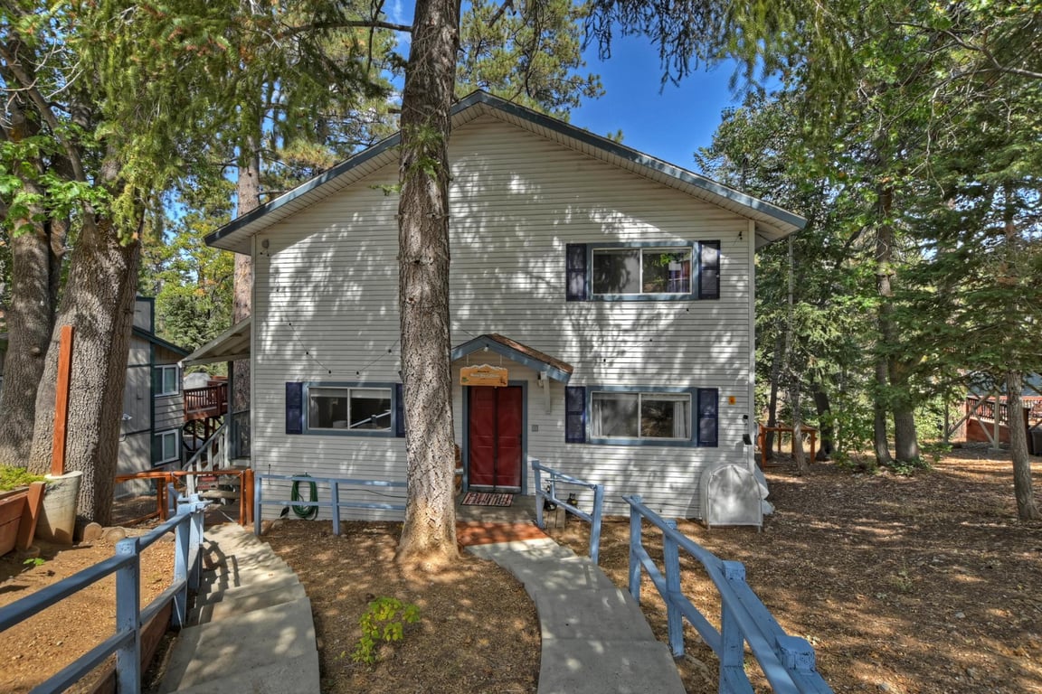 Cabin Image 4