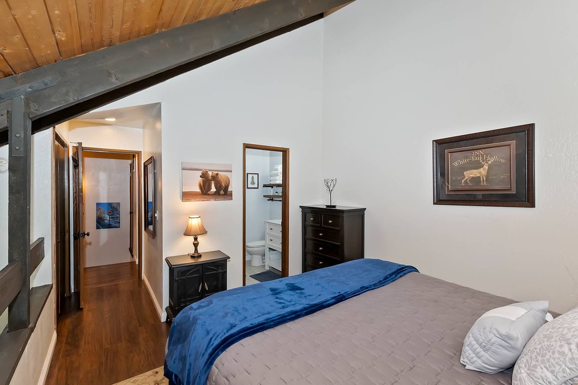 Cabin Image 14