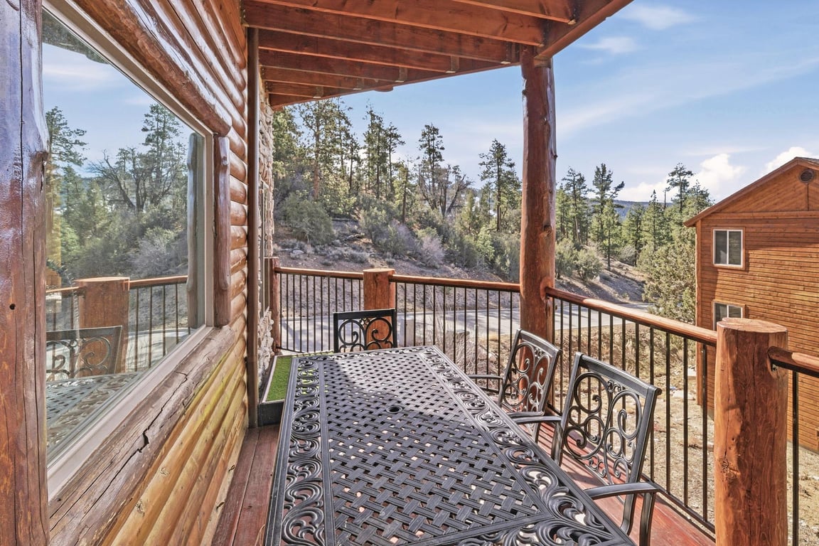 Cabin Image 18