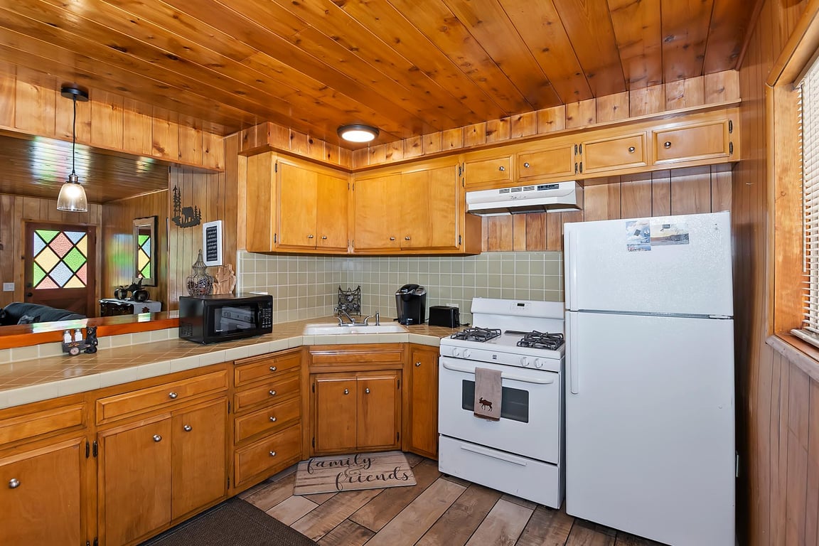 Big Bear Cabin - FamilyandFriendsRetreat - 0003