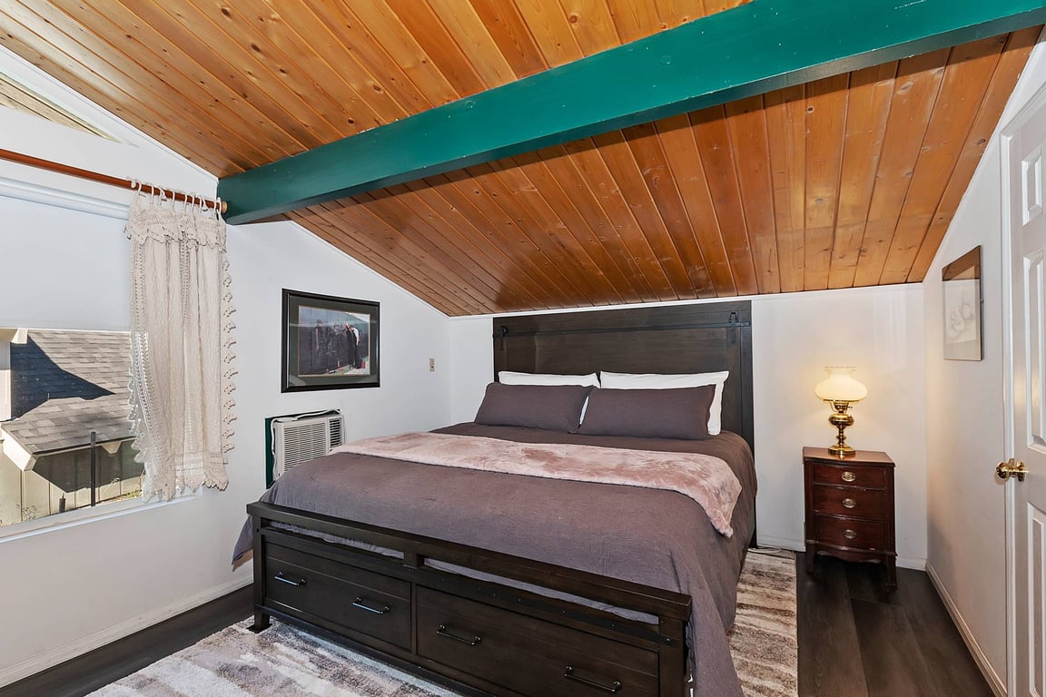 Cabin Image 20