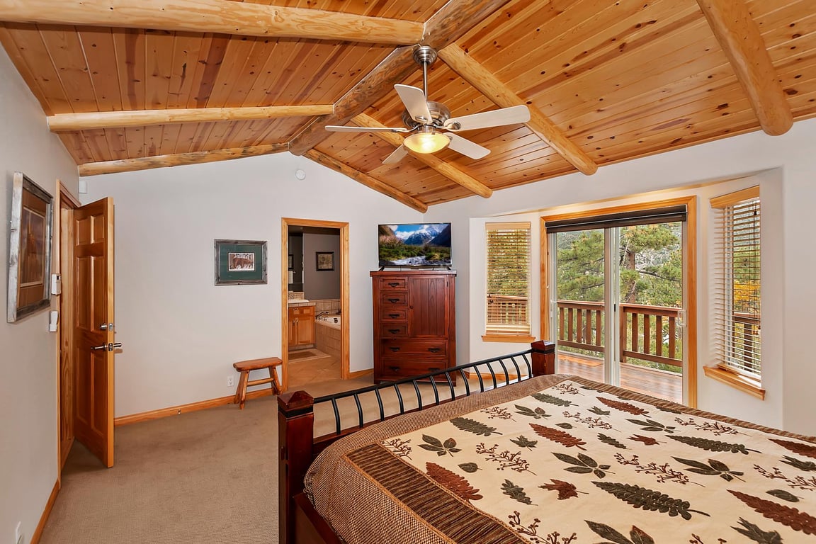 Cabin Image 24