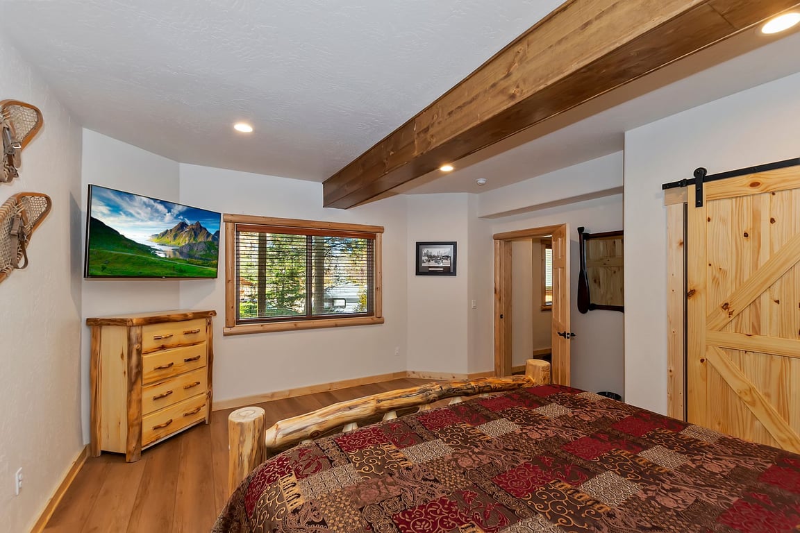 Cabin Image 44