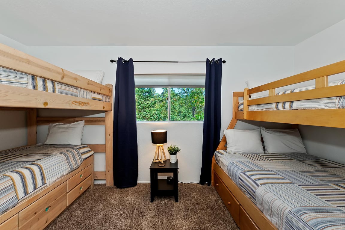 Cabin Image 18