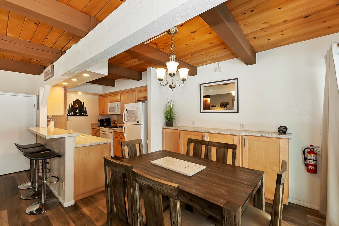 Cabin Image 9