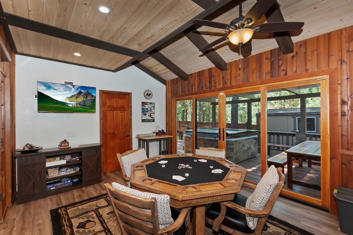 Cabin Image 23