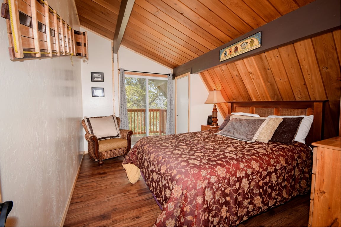 Cabin Image 11