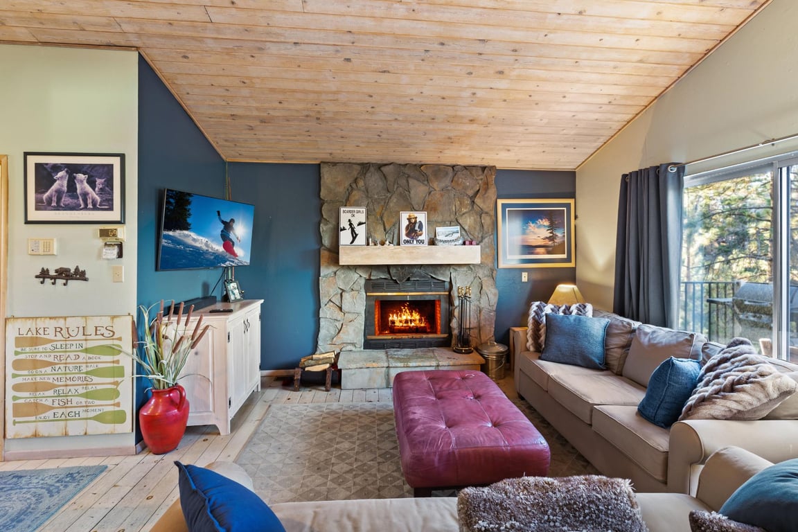 Big Bear Cabin - LucyI'mHome - 0002