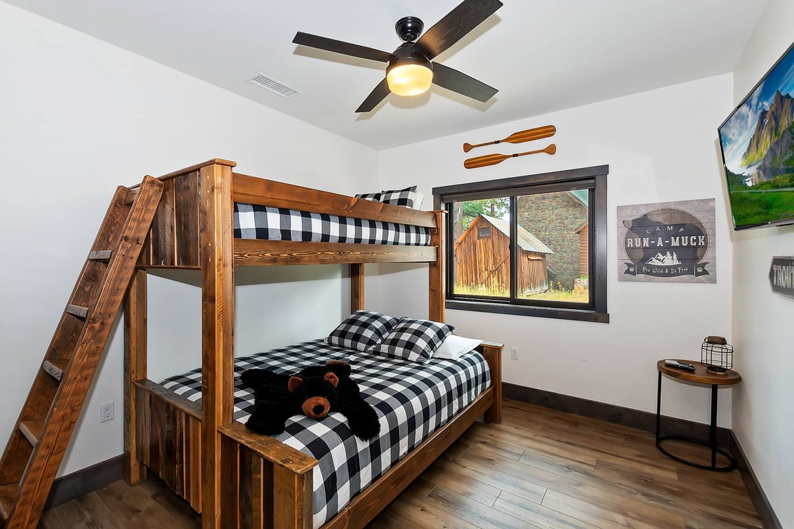 Cabin Image 31