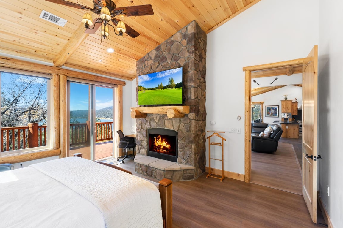 Cabin Image 18