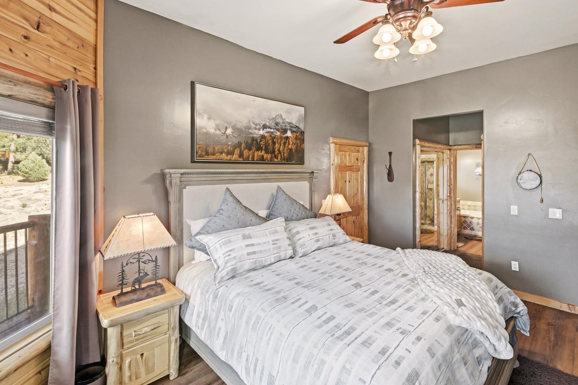 Cabin Image 36