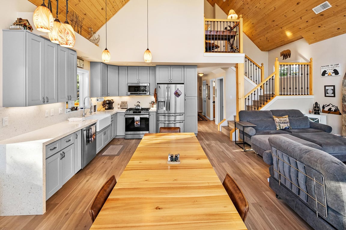 Cabin Image 16