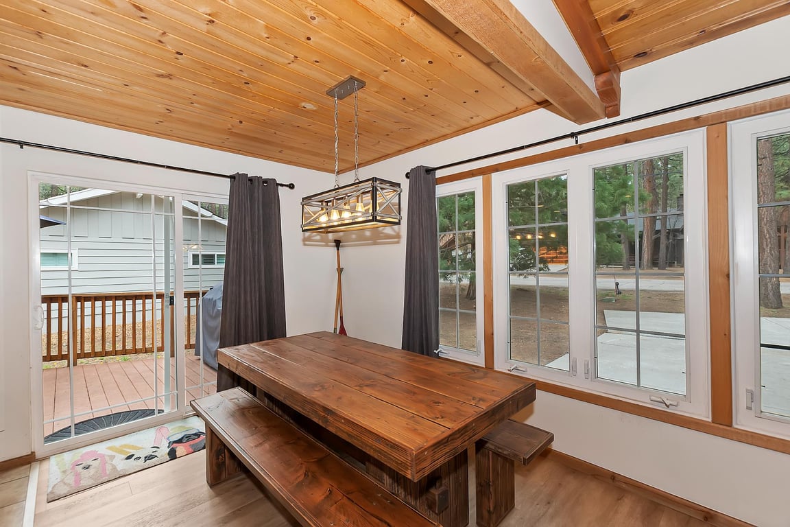 Cabin Image 9