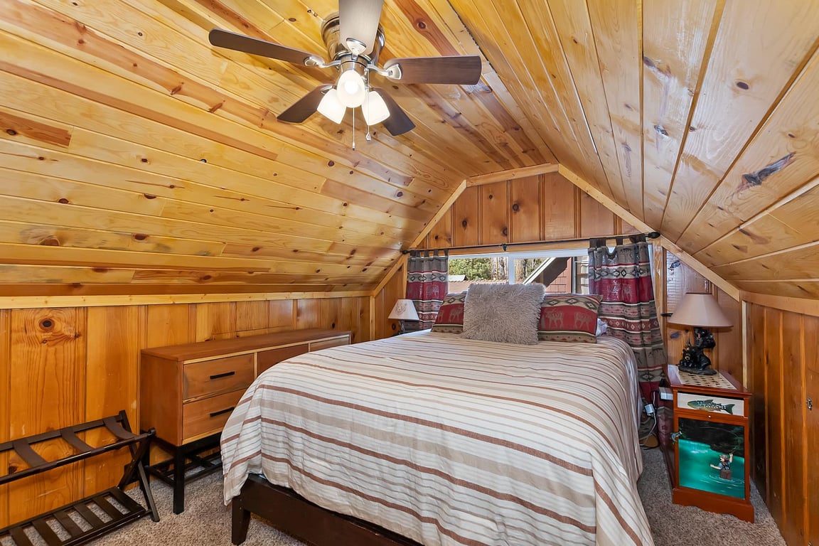 Cabin Image 14