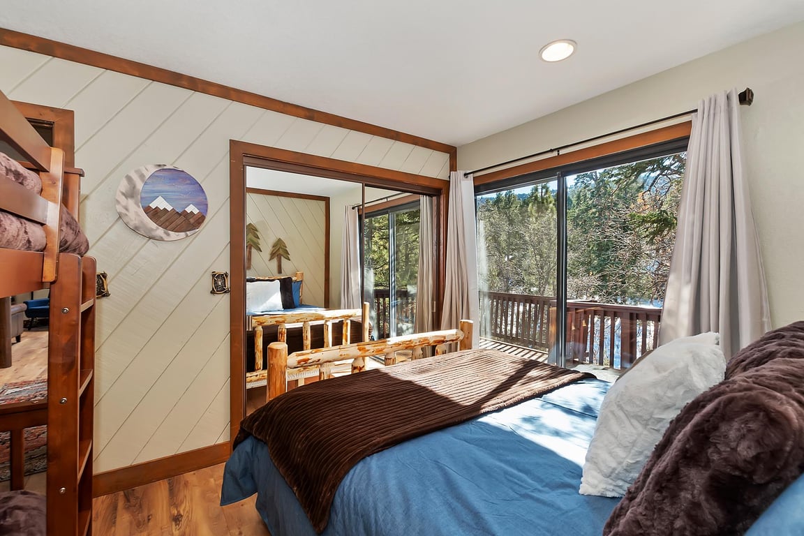 Cabin Image 25
