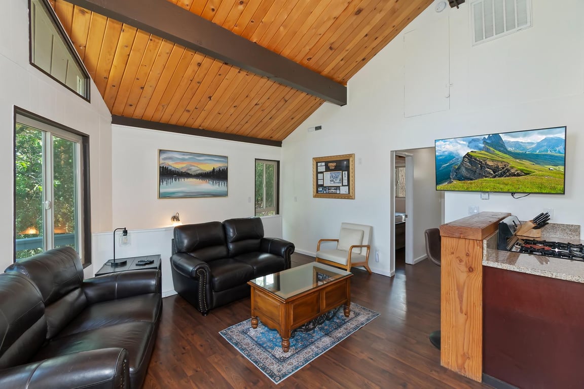 Cabin Image 14