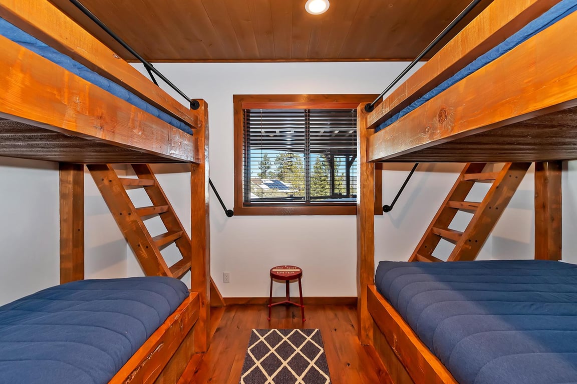Cabin Image 27