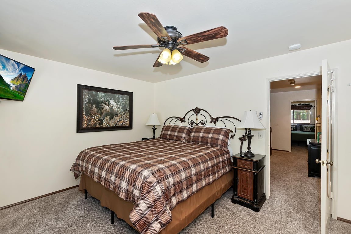 Cabin Image 19