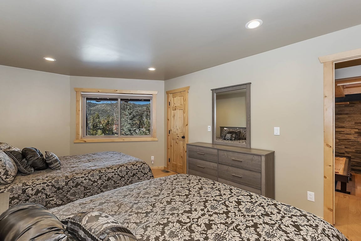 Cabin Image 47