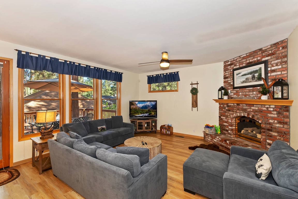 Cabin Image 11