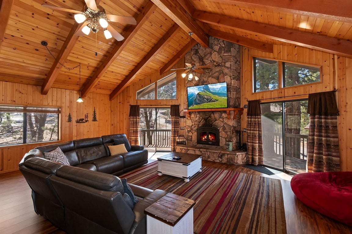 Cabin Image 9