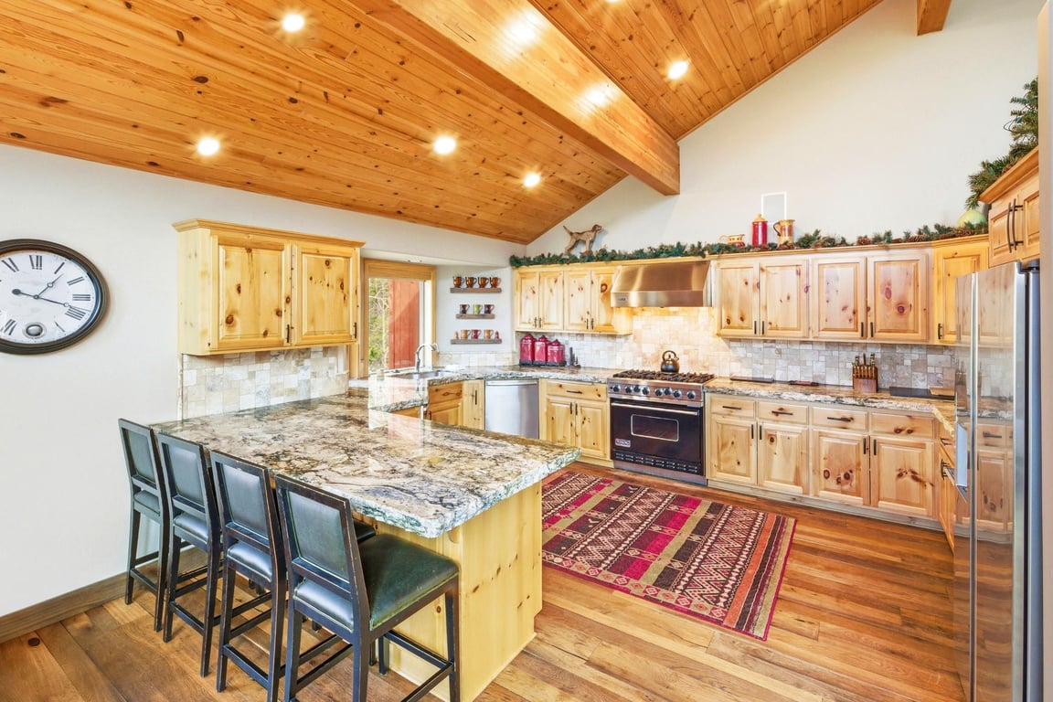 Cabin Image 15