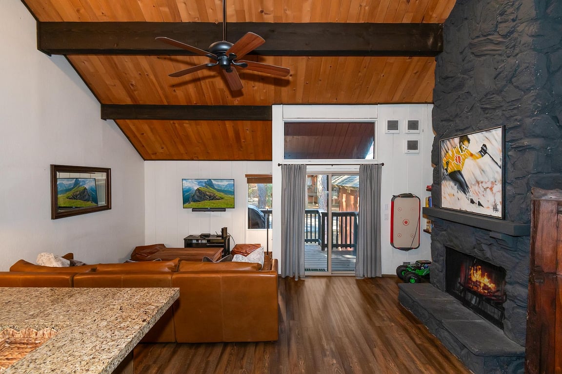 Cabin Image 16