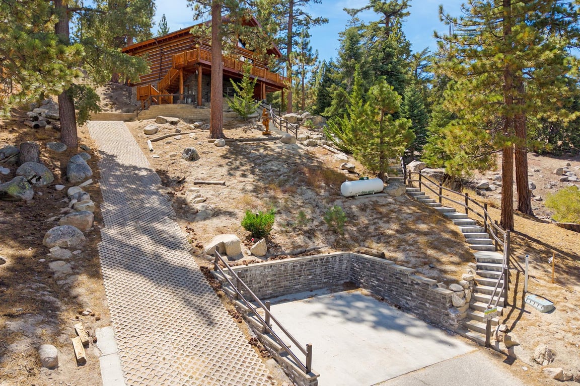 Cabin Image 65