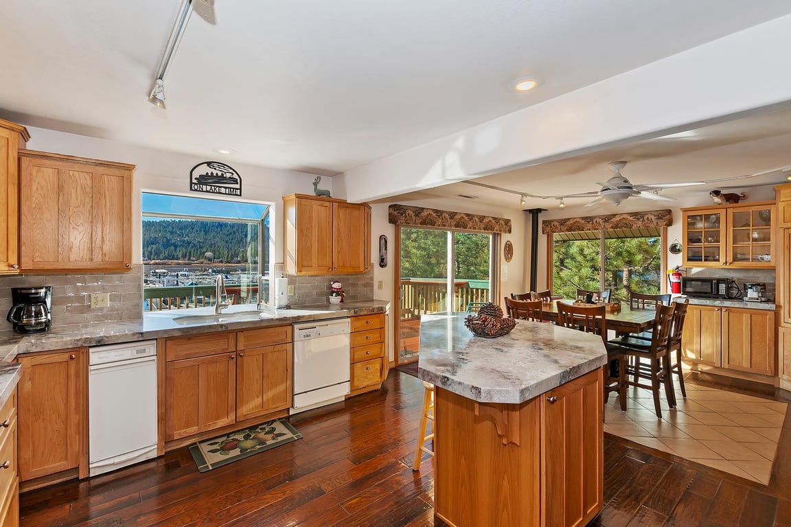 Cabin Image 19