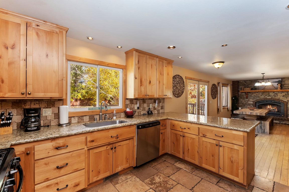Cabin Image 11