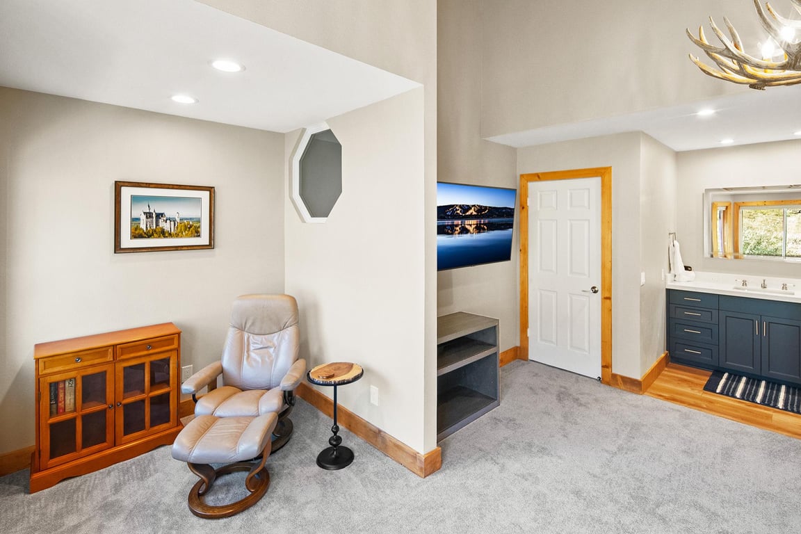 Cabin Image 32