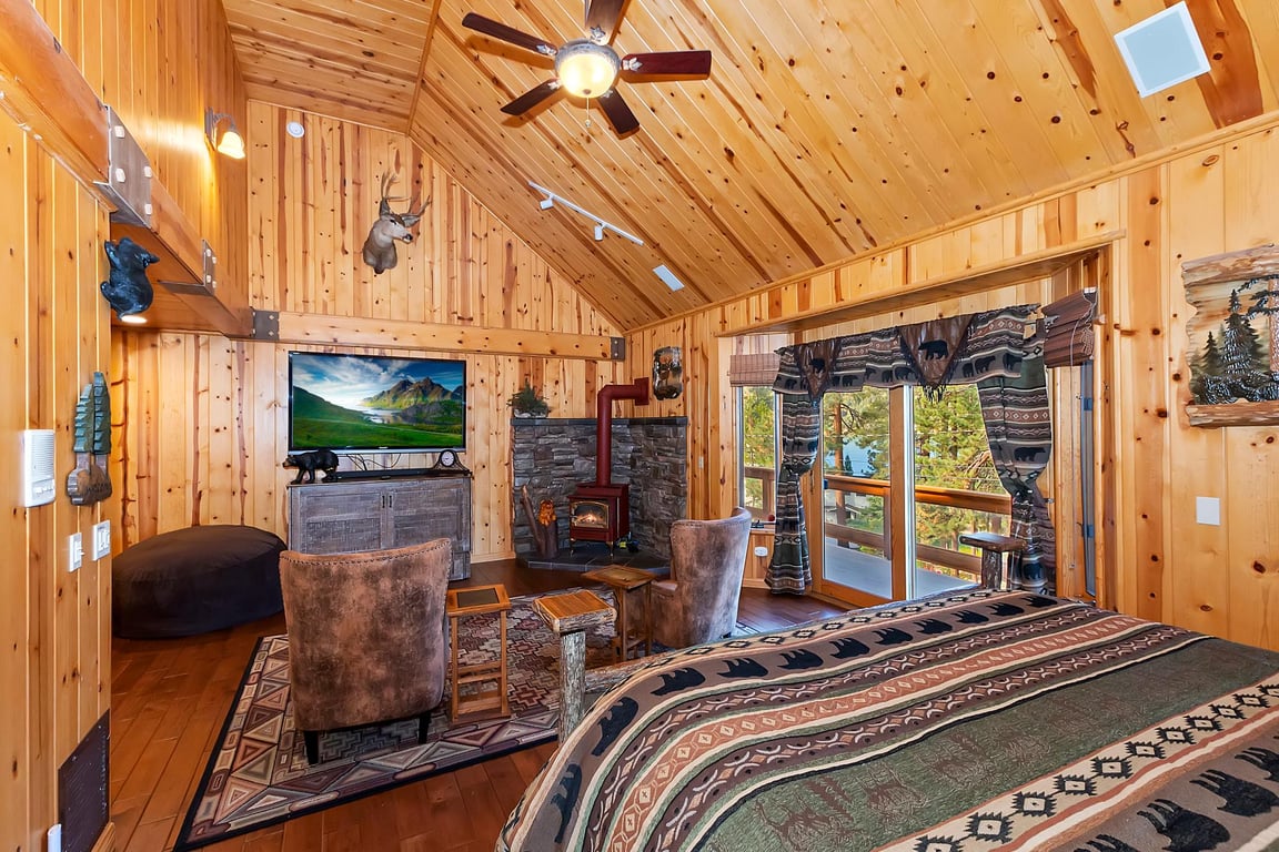 Cabin Image 25